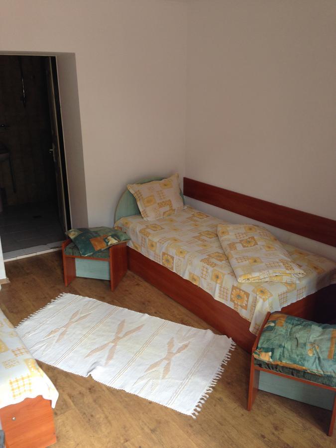 Hotel Bilyana โลเวช ภายนอก รูปภาพ
