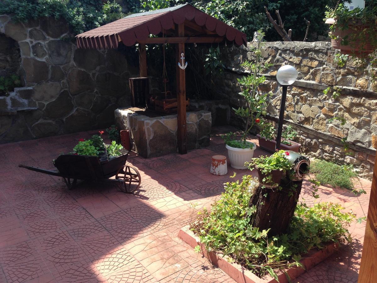 Hotel Bilyana โลเวช ภายนอก รูปภาพ